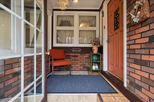 609 Forest Edge Ln, Des Plaines, IL 60016 - Photo 11