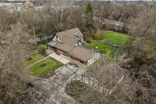 609 Forest Edge Ln, Des Plaines, IL 60016 - Photo 29