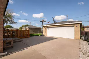 2854 W 99th St, Evergreen Park, IL 60805 - Photo 21