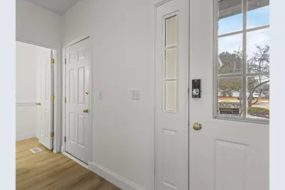 209 Huntington Court, Oswego, IL 60543 - Photo 7