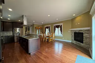 3349 N Paris Ave, Chicago, IL 60634 - Photo 9