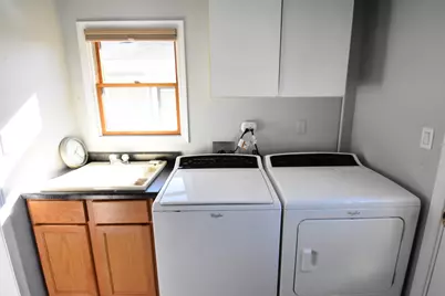 22 N Kenilworth Avenue, Mount Prospect, IL 60056 - Photo 11