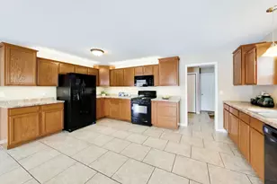 1715 W River St, Dixon, IL 61021 - Photo 9