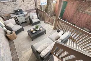 1945 W Thomas St, Chicago, IL 60622 - Photo 17