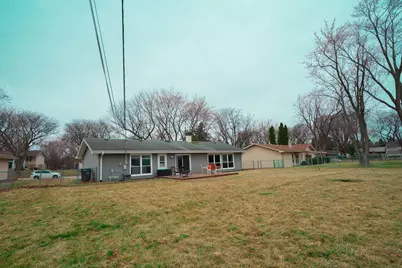 1935 Larchmont Road, Hoffman Estates, IL 60169 - Photo 25