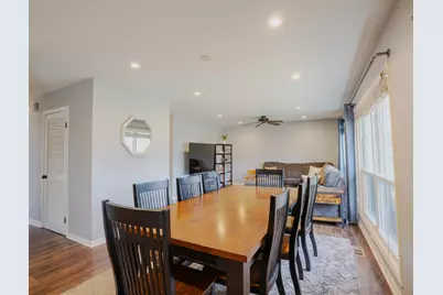 1935 Larchmont Road, Hoffman Estates, IL 60169 - Photo 5