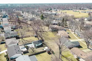 1935 Larchmont Rd, Hoffman Estates, IL 60169 - Photo 29