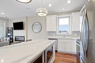 1429 W 16th St, Chicago, IL 60608 - Photo 7