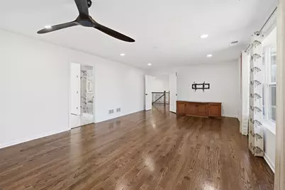 4530 Fairfax Avenue, Palatine, IL 60067 - Photo 9