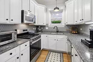 1539 W Montana St, Chicago, IL 60614 - Photo 9