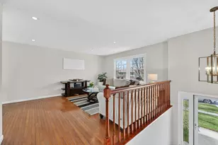 1293 W Oakmont Rd, Hoffman Estates, IL 60169 - Photo 3