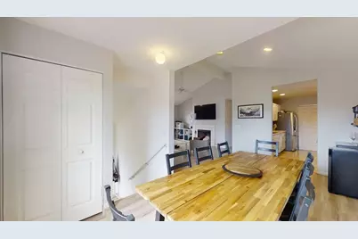 2404 Windward Boulevard #201, Champaign, IL 61821 - Photo 3