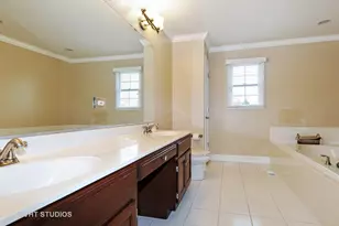 1244 Hollingswood Ave, Naperville, IL 60564 - Photo 9