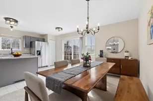 778 W Misty Dr, Palatine, IL 60074 - Photo 5