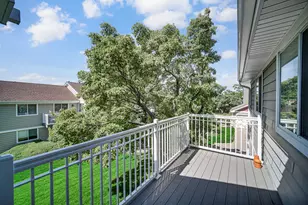607 Berkley Ct, Schaumburg, IL 60194 - Photo 25