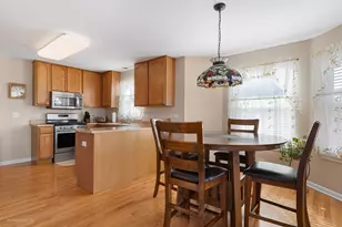 2033 Wild Indigo Ln, Yorkville, IL 60560 - Photo 9