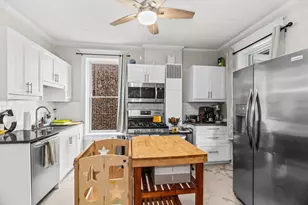 3732 N Racine Ave, Chicago, IL 60613 - Photo 17