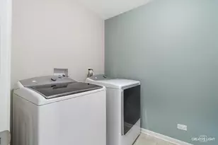 436 W Amberside Dr, Elgin, IL 60124 - Photo 13