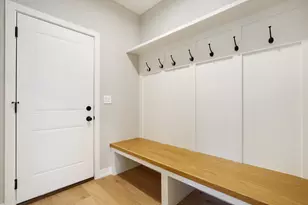 9430 Churchill Dr, Hickory Hills, IL 60457 - Photo 11