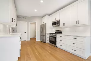 9430 Churchill Dr, Hickory Hills, IL 60457 - Photo 7