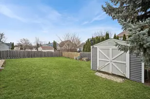 105 Red Cedar Dr, Streamwood, IL 60107 - Photo 27