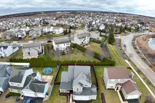 2953 Deerpath Ct, Carpentersville, IL 60110 - Photo 3