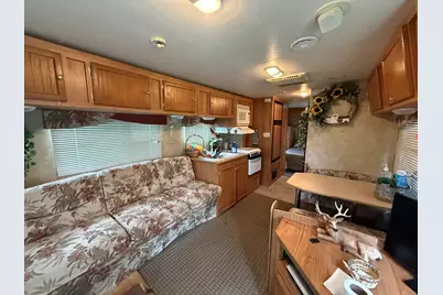 22-22 Woodhaven Lakes, Sublette, IL 61367 - Photo 5