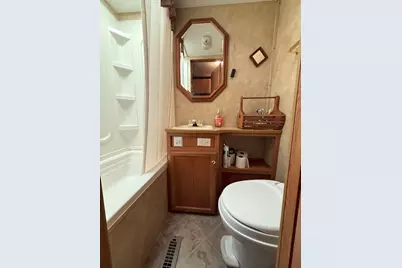 22-22 Woodhaven Lakes, Sublette, IL 61367 - Photo 9