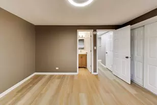 22 N Pistakee Lake Rd, Fox Lake, IL 60020 - Photo 13