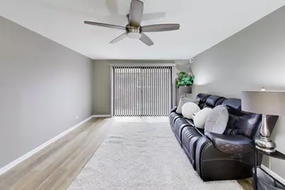 22 N Pistakee Lake Road #3E, Fox Lake, IL 60020 - Photo 7