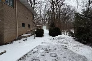 501 Glenwood Trail, Elgin, IL 60120 - Photo 35