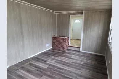 1804 Ave K, Sterling, IL 61081 - Photo 5