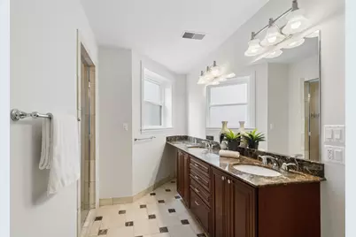 5540 N Glenwood Avenue #2S, Chicago, IL 60640 - Photo 15