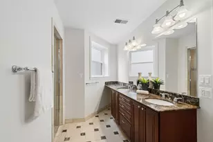 5540 N Glenwood Ave, Chicago, IL 60640 - Photo 15