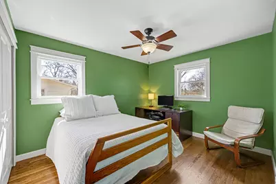 6825 Meadowcrest Drive, Downers Grove, IL 60516 - Photo 13