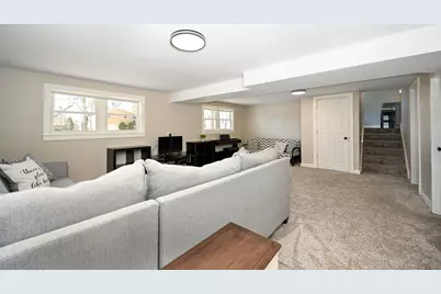 6825 Meadowcrest Drive, Downers Grove, IL 60516 - Photo 17