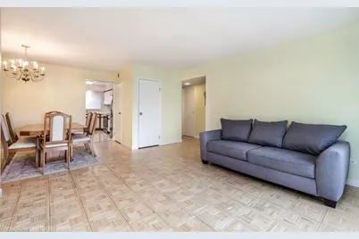 9448 Bay Colony Drive #3S, Des Plaines, IL 60016 - Photo 3