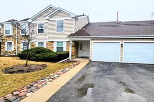 601 Fairbanks Ct, Schaumburg, IL 60194 - Photo 1