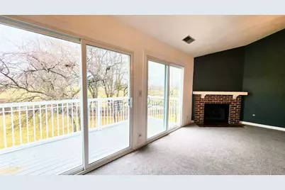 601 Fairbanks Court #V2, Schaumburg, IL 60194 - Photo 5