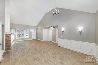 3027 Brossman Street, Naperville, IL 60564 - Photo 5