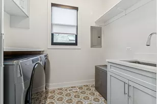 2228 N Southport Ave, Chicago, IL 60614 - Photo 23