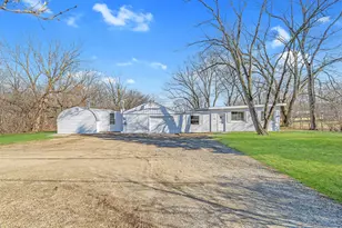 175 S Fairfield Rd, Round Lake, IL 60073 - Photo 25