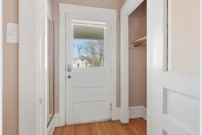 1137 Kirkwood Boulevard, Davenport, IA 52803 - Photo 3