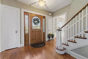 14 Timber Ln, Northbrook, IL 60062 - Photo 3