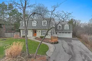 14 Timber Ln, Northbrook, IL 60062 - Photo 1