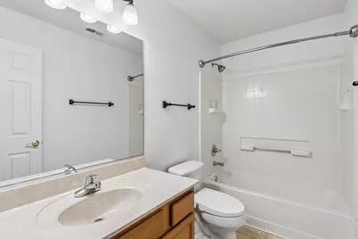 438 N Keswick Court, Round Lake, IL 60073 - Photo 25