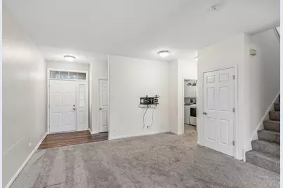 438 N Keswick Court, Round Lake, IL 60073 - Photo 5