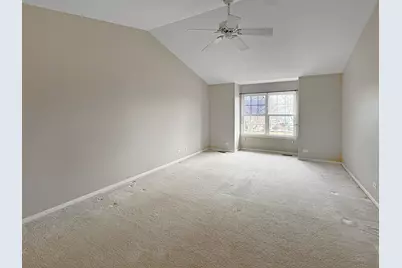 18421 W Springwood Drive, Grayslake, IL 60030 - Photo 9