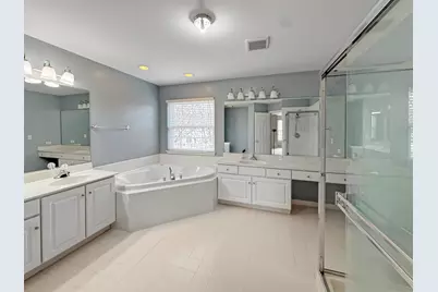 18421 W Springwood Drive, Grayslake, IL 60030 - Photo 11