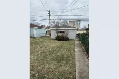 2431 Wesley Avenue, Berwyn, IL 60402 - Photo 3